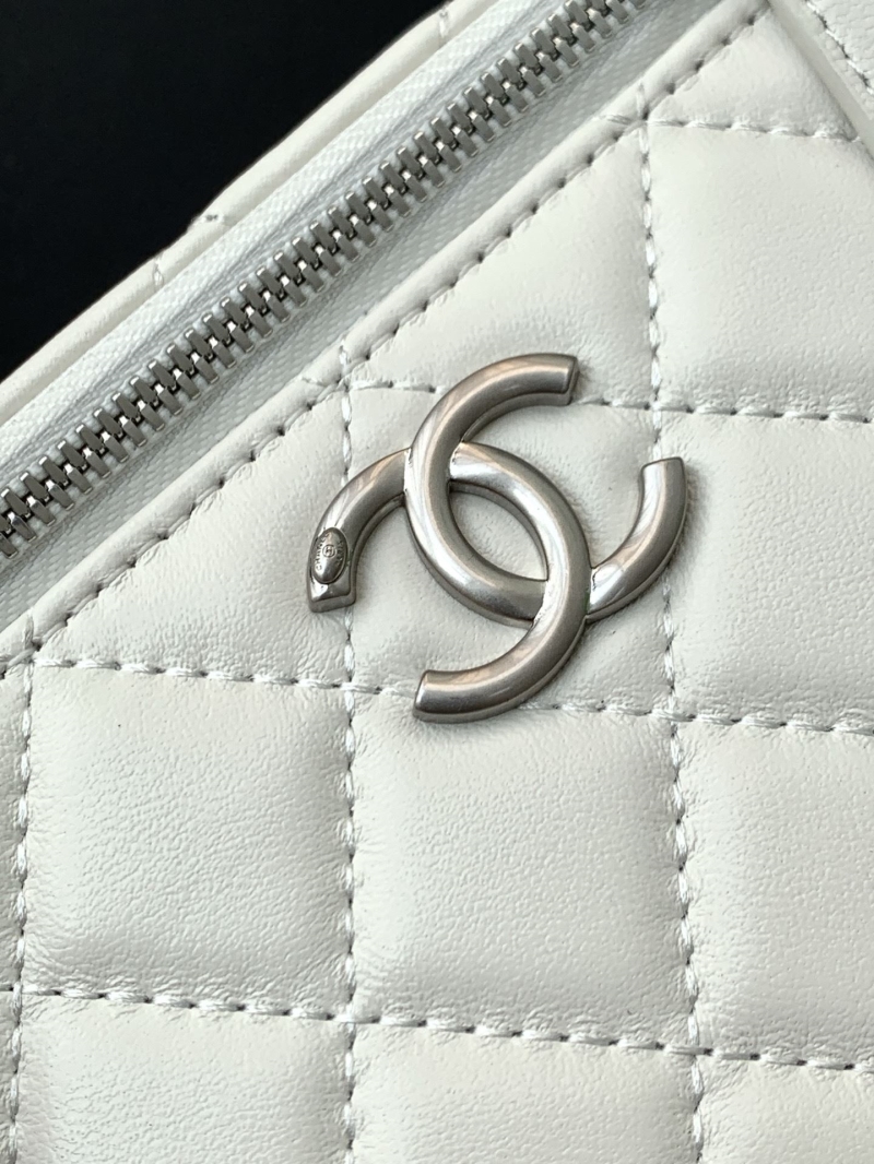 Ch**el cosmetic bags